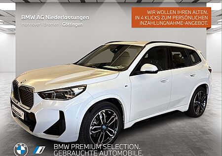BMW iX1 xDrive30 M Sport AHK Driv.Assist.Prof LED