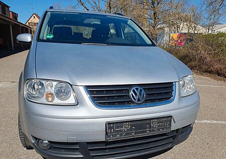 VW Touran Volkswagen 1.6 FSI Automatik