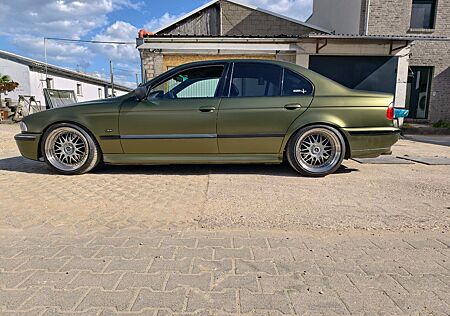 BMW 540i -