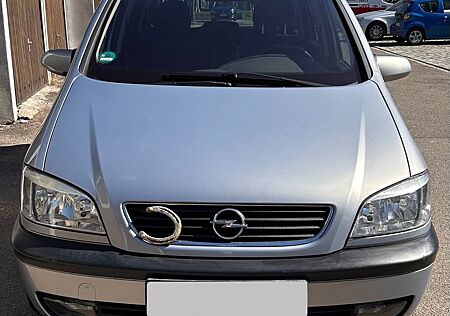 Opel Zafira 2.2 16V