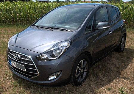 Hyundai ix20 Space Plus Autom. Einparkh. vo. Pano-Dach
