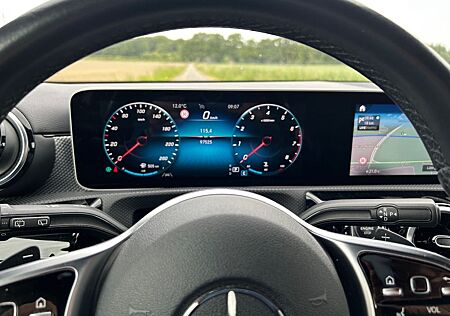 Mercedes-Benz A 200 - W177 Steilheck-Limousine, Kombi-Limousin