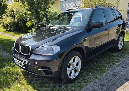 BMW X5 xDrive3.0d *Sportp*AHK 3.5*Softclose*19"