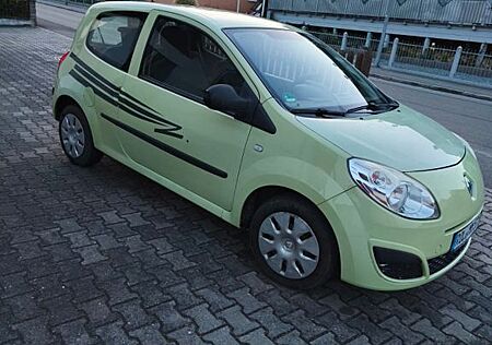 Renault Twingo 2 mit Benzin Gas