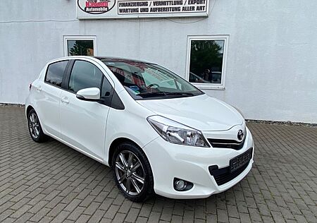 Toyota Yaris 1.33 Club 5.tü/Leder/Klima/Panorama/6-Gang
