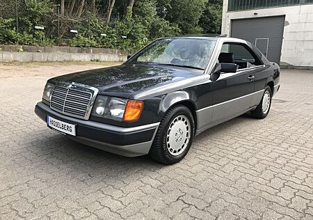 Mercedes-Benz 230 CE Coupe TÜV Service neu
