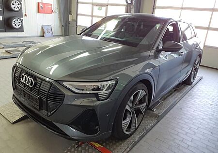 Audi e-tron 55 2x S LINE/22Z./MTRX/ACC/HuD/PANO/360°