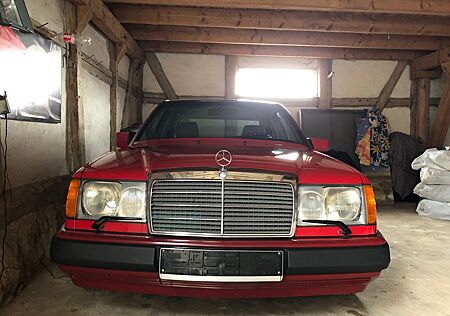 Mercedes-Benz 200