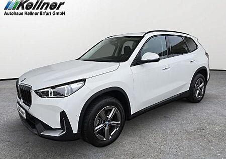 BMW X1 18i Aut+AHK+Panorama+Aktivsitze+Parkassist+R