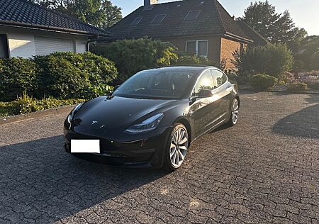 Tesla Model 3 Long Range AWD | TÜV neu | Top Zustand