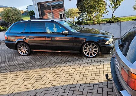 BMW 528i 528 525i Auto touring