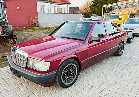 Mercedes-Benz 190 W201 Standheizung Babybenz Tieferlegung