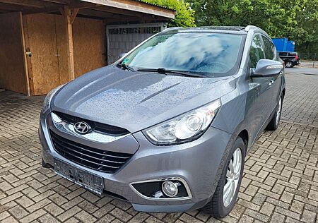 Hyundai ix35 2.0 CRDi 100 kW 4WD Leder Navigat. Panoram