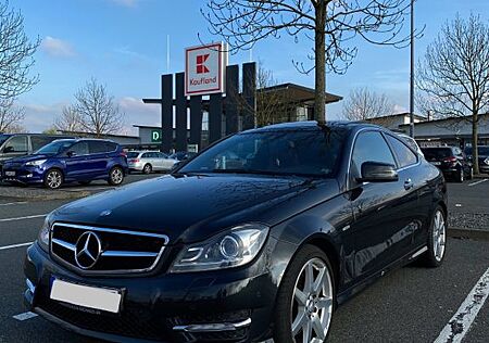 Mercedes-Benz C 350 Coupe AMG Paket Special Edition