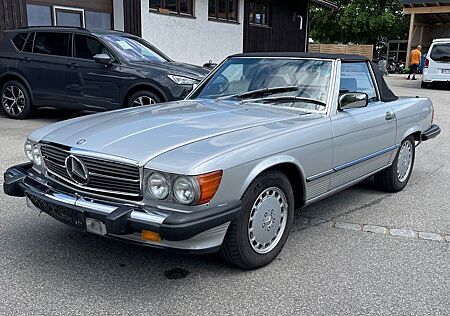 Mercedes-Benz SL 560