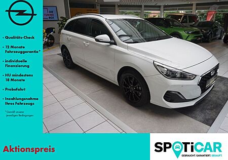 Hyundai i30 Kombi KLIMAAUTOMATIK, SITZHEIZUNG, 2x PDC
