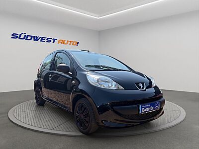 Peugeot 107 Servo-1.Hand-TÜV NEU