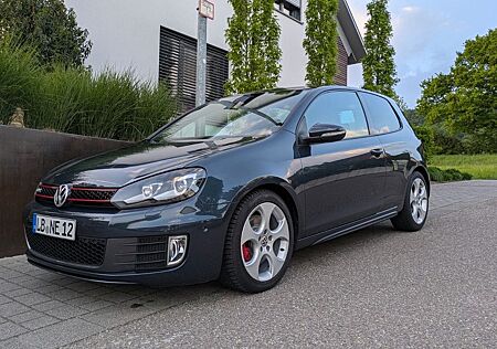 VW Golf Volkswagen 2.0 GTI