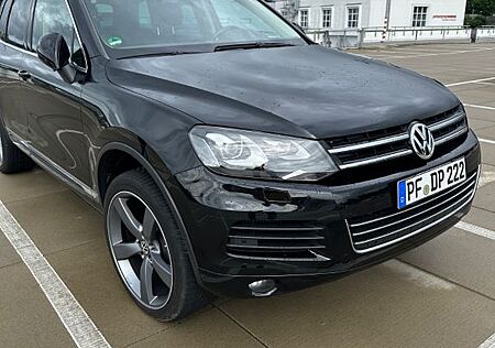 VW Touareg Volkswagen 3.0 V6 TDI Tiptronic Edition X BMT E...