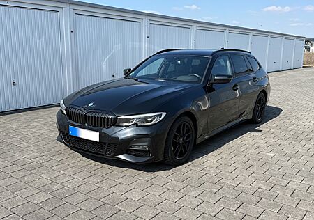 BMW 330d xDrive Touring M Sport, AHK, Laser, HiFi