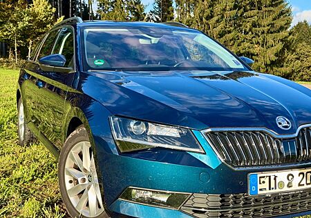 Skoda Superb 2.0 TDI DSG Style Combi Style