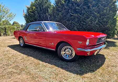 Ford Mustang 1966 T5 Export