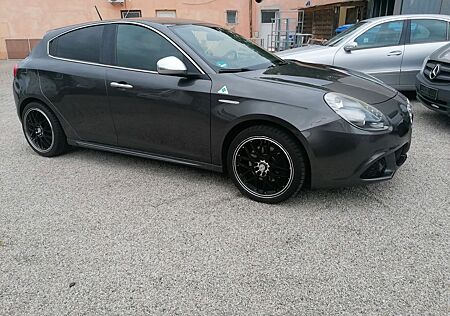 Alfa Romeo Giulietta Turismo Sportpaket Comfort Scheckheft
