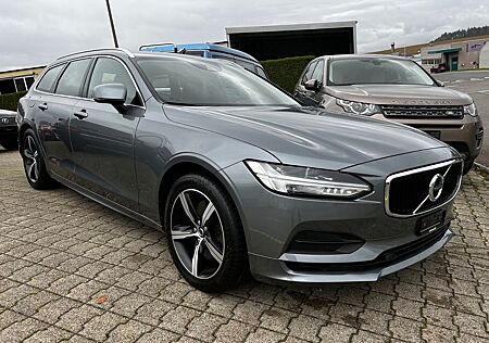 Volvo V90 Kombi Momentum AWD 310 PS*Leder*8 Räder