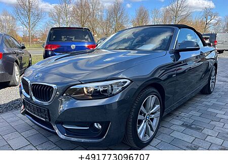 BMW 220 2 Cabrio i Sport Line Automatik Scheckheft