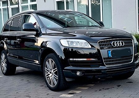 Audi Q7 3.0 TDI (DPF) quattro tiptronic -
