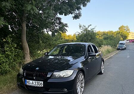 BMW 320i -