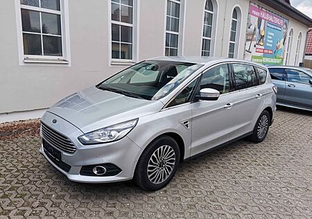 Ford S-Max 2,0 TDI Titanium +Klima+Sensor+Navi+Xenon