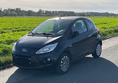 Ford Ka 1,2 Titanium | Panorama | Klimaauto | HU neu