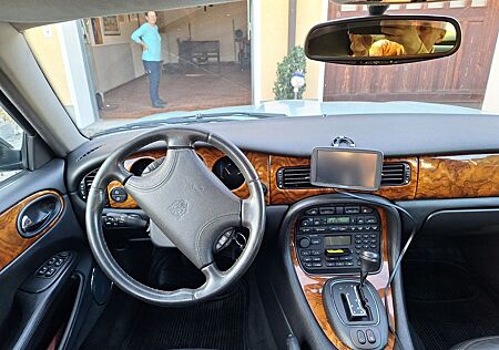 Jaguar XJ8 3.2 -