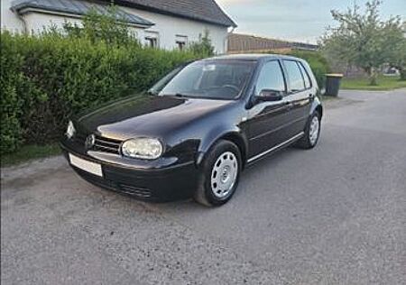 VW Golf Volkswagen 1.4 Basis Basis