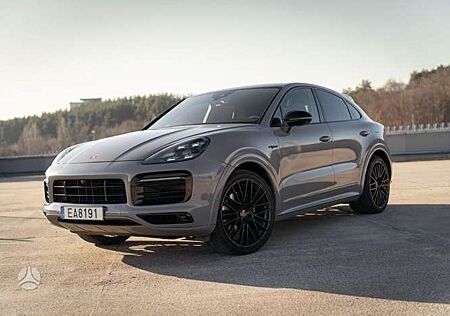 Porsche Cayenne E-Hybrid - COUPE