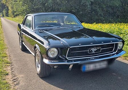 Ford Mustang 1967 6 Zyl. 200cui