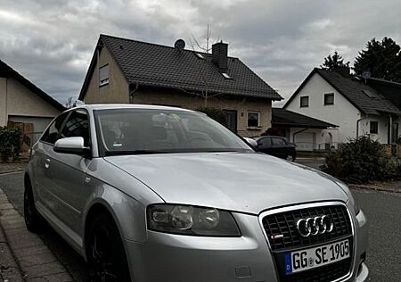 Audi A3 1.6 FSI S line in gutem Zustand