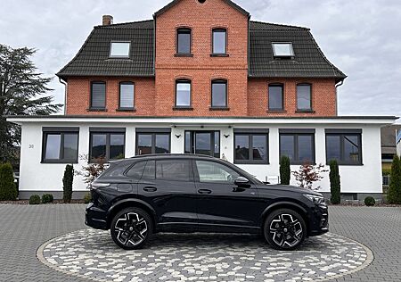 VW Tiguan Volkswagen 4Motion R-Line Facelift MATRIX PANO VOLL