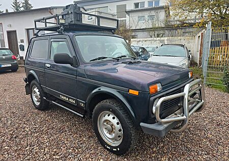 Lada Niva *AHK*4x4*CD Radio*Tüv 09.2026*