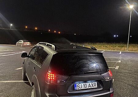 Mitsubishi Outlander 2.0 DI-D Inform Inform