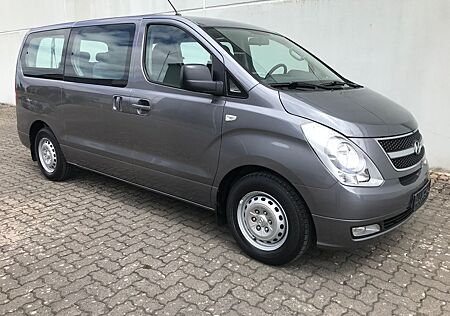 Hyundai H-1 2.5l Viele neu Teile erst lesen Aus 1 Hand