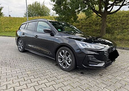 Ford Focus ST-Line Benzin*SHZG*LED*NAVI*RFK