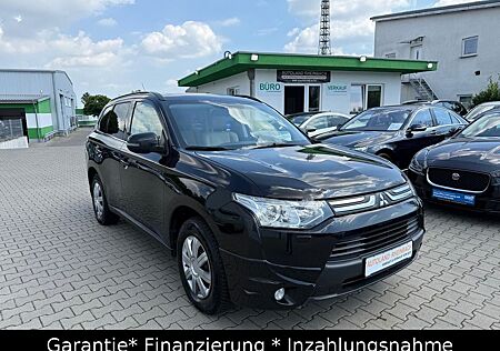 Mitsubishi Outlander 4WD/ 7 Sitze/ Leder/ Navi/ Kanera