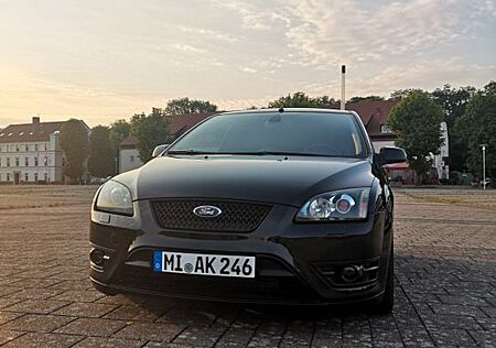 Ford Focus 2,5 ST 5 Zylinder Turbo