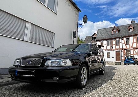 Volvo V70 2.5-10V Metropolitan Metropolitan