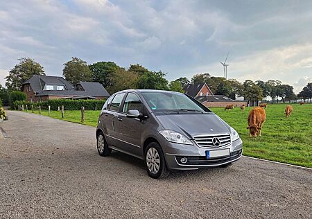 Mercedes-Benz A 200 ELEGANCE - kein Wartungsstau!