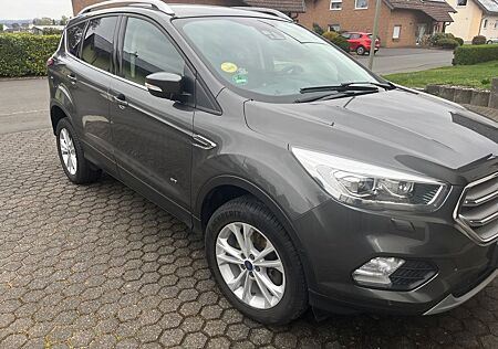 Ford Kuga 2,0 TDCi 4x4 132kW Titanium PowerShift ...