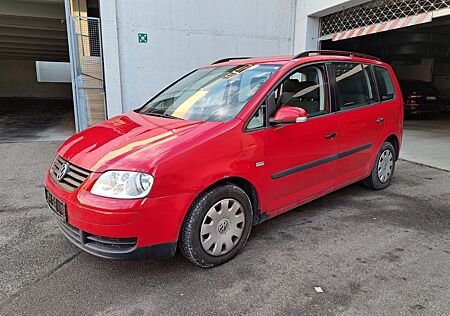 VW Touran Volkswagen 1.6 FSI automatik