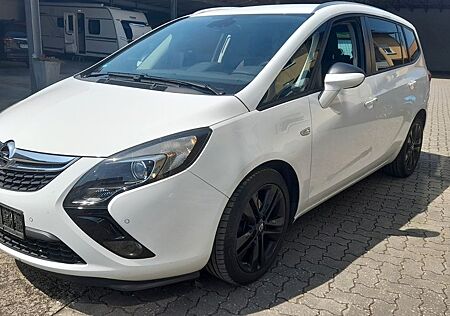 Opel Zafira C Tourer Style